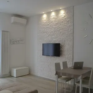 Diamond House Apartamento