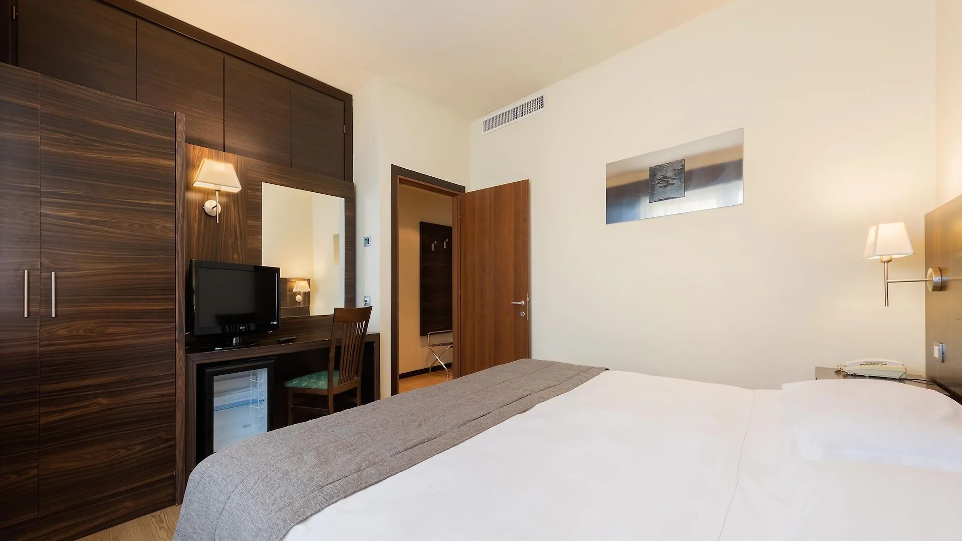 Hotel Delfino Venezia Mestre 4*,  Włochy